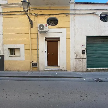 Pompei Civico 84 펜션 스카파티